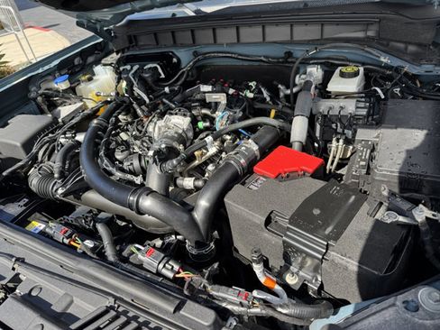 Used 2022 Ford Bronco Badlands image 5