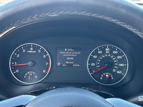 Used 2022 Kia Seltos S AWD/4WD image 27