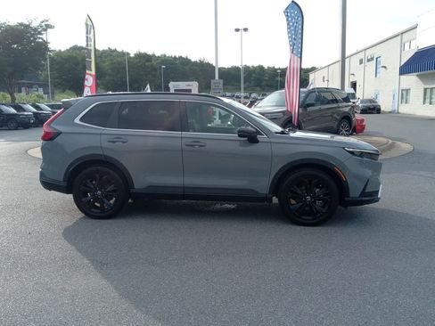 Used 2023 Honda CR-V Sport Touring image 8