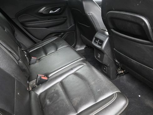 Used 2022 GMC Terrain SLT AWD/4WD image 10
