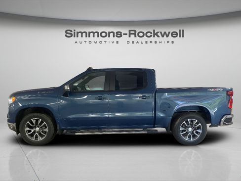 Used 2024 Chevrolet Silverado 1500 LT AWD/4WD image 2