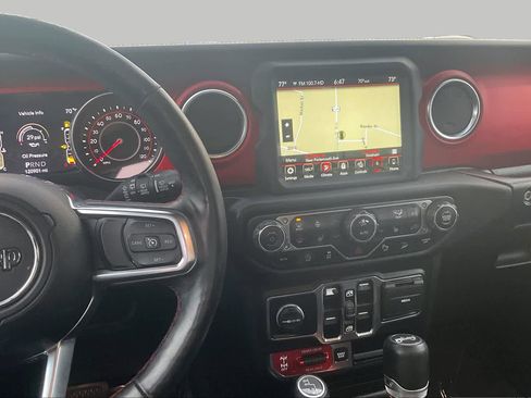 Used 2019 Jeep Wrangler Unlimited Rubicon AWD/4WD image 6
