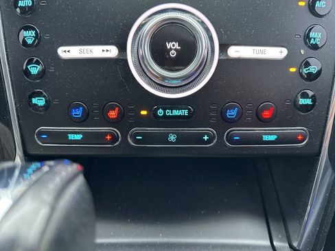 Used 2017 Ford Explorer Limited image 26