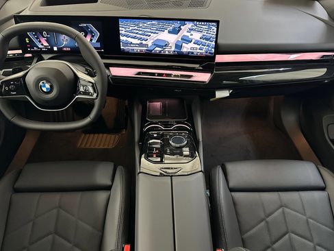 Used 2026 BMW 530i w/ Premium Package RWD image 15