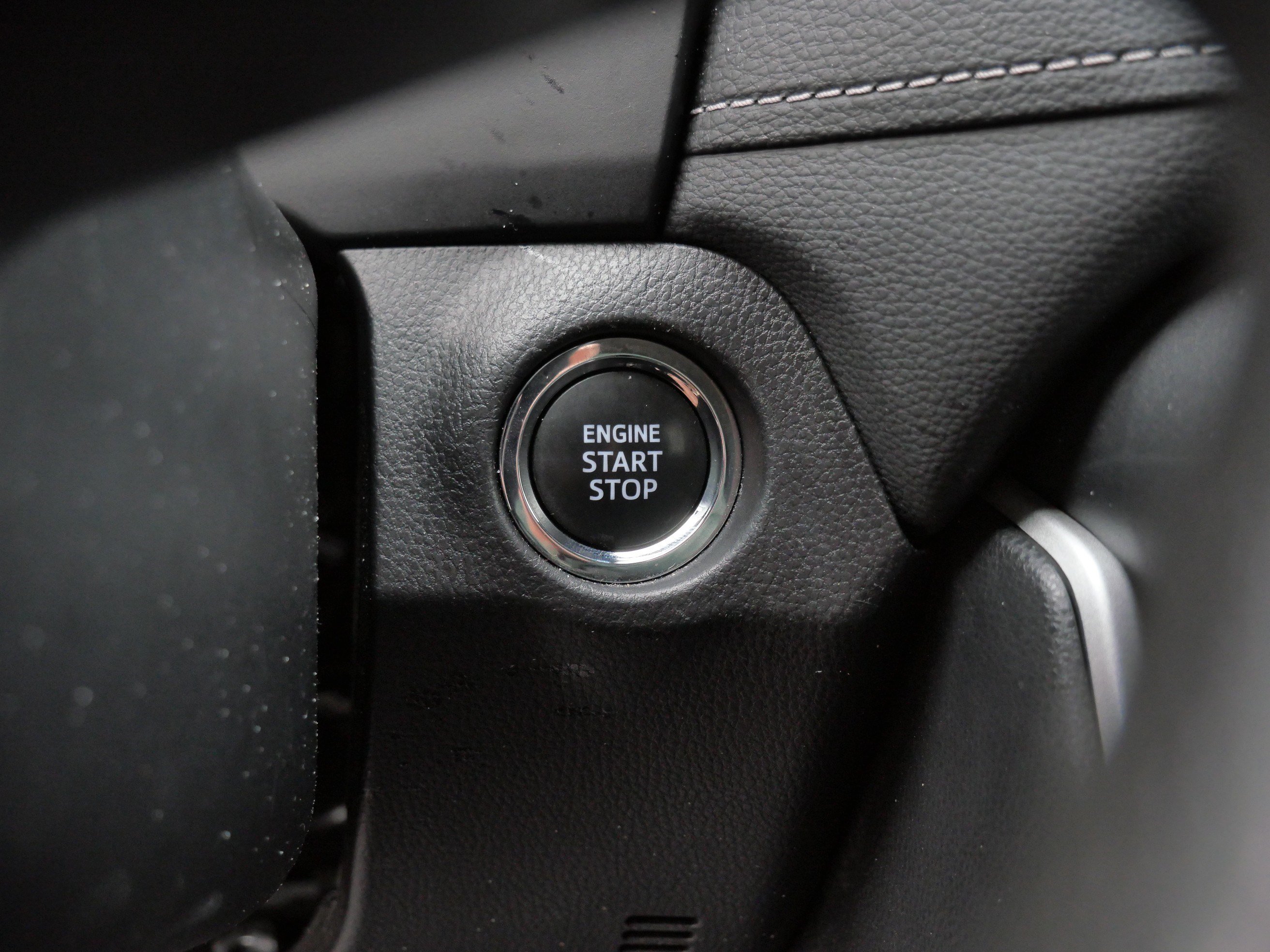 Certified 2025 Toyota RAV4 XLE AWD/4WD image 30
