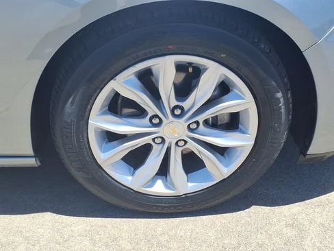 Used 2024 Chevrolet Malibu LT FWD image 22