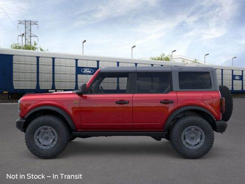 New 2025 Ford Bronco Badlands w/ Sasquatch Package image 3