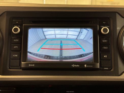 Used 2018 Toyota Tacoma SR5 w/ Four Season Floor Mat Package image 37