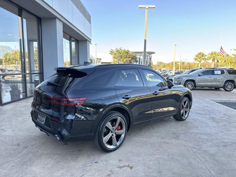 Used 2023 Genesis GV70 3.5T Sport w/ Sport Prestige Package image 3
