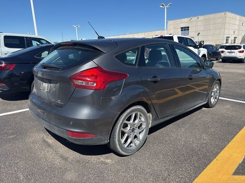 Used 2015 Ford Focus SE w/ Equipment Group 201A image 2