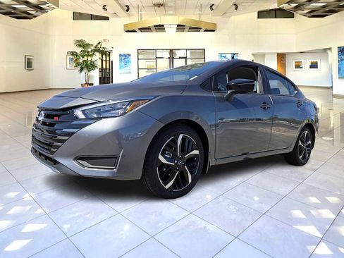 New 2025 Nissan Versa SR w/ Trunk Package image 2