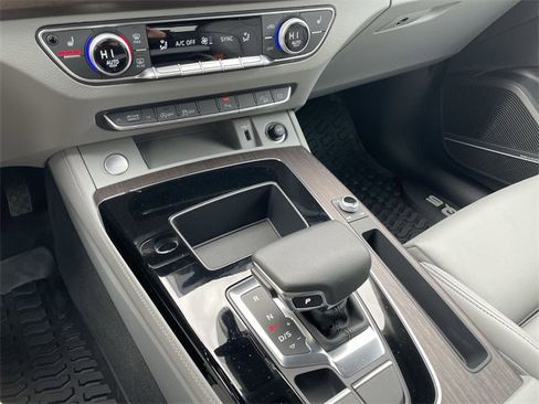 Used 2025 Audi Q5 2.0T Premium Plus w/ Premium Plus Package image 21