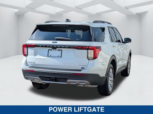 New 2026 Ford Explorer Active w/ Active Comfort Package AWD/4WD image 6