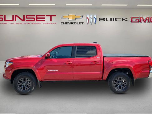Used 2021 Toyota Tacoma SR5 image 7