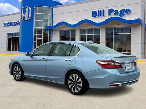 Used 2017 Honda Accord Hybrid Sedan image 3