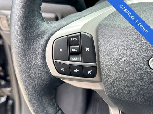Used 2023 Ford Explorer XLT w/ Equipment Group 202A AWD/4WD image 29