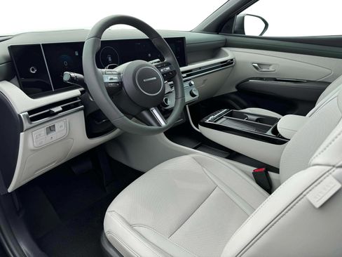 New 2025 Hyundai Tucson Limited image 14