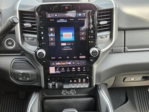 New 2026 RAM 2500 Big Horn AWD/4WD image 14