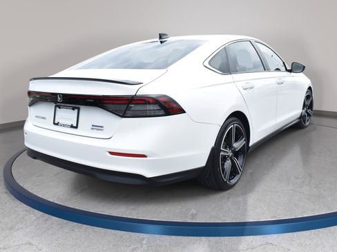 Certified 2024 Honda Accord Sport image 7