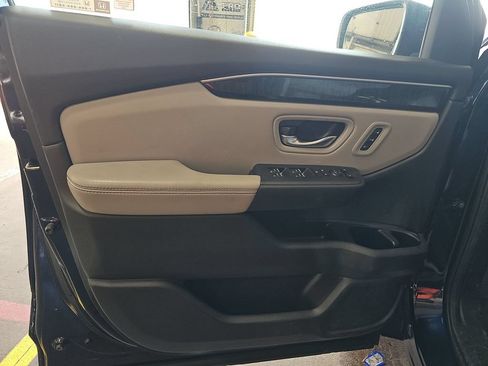 Used 2023 Honda Pilot Elite image 17