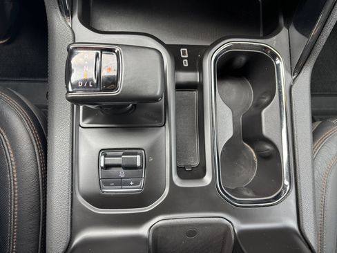 Used 2023 GMC Sierra 1500 AT4 w/ AT4 Premium Package image 15