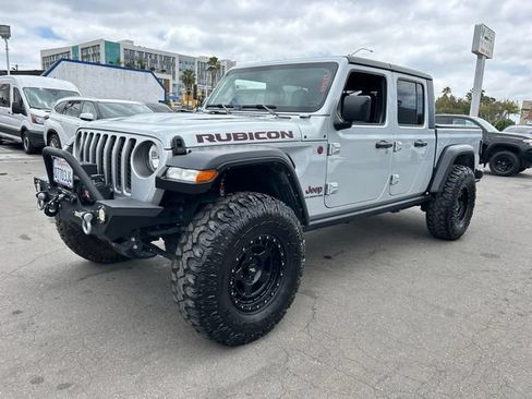 Used 2022 Jeep Gladiator Rubicon w/ Trailer Tow Package AWD/4WD image 3