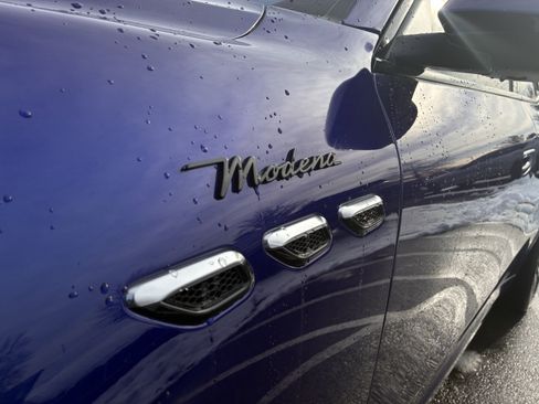 Used 2023 Maserati Grecale Modena image 11