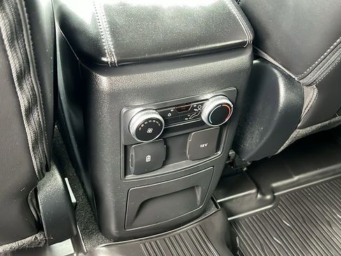 Certified 2023 Ford Explorer XLT w/ Equipment Group 202A AWD/4WD image 10