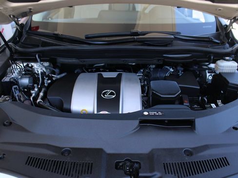 Used 2018 Lexus RX 350L FWD image 42