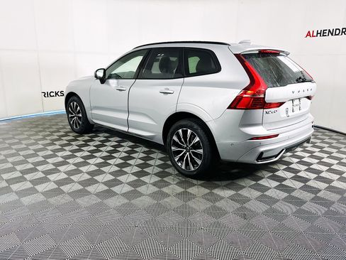 Used 2025 Volvo XC60 B5 Plus image 5