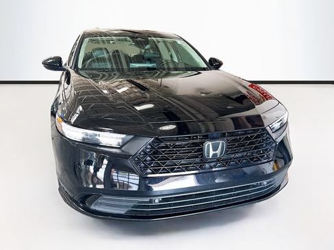 Used 2025 Honda Accord EX-L image 3