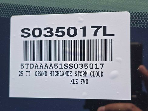 Certified 2024 Toyota Camry SE FWD image 38