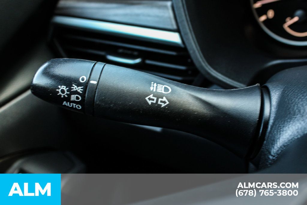 Used 2025 Nissan Altima 2.5 SV FWD image 27