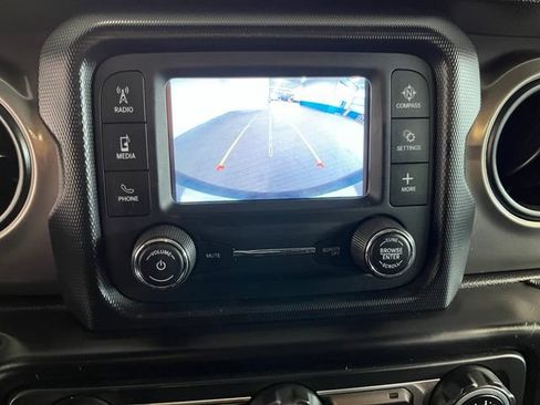 Used 2019 Jeep Wrangler Unlimited Sport S AWD/4WD image 28
