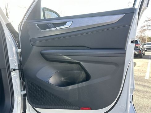 New 2026 Volkswagen Atlas Cross Sport SE image 22