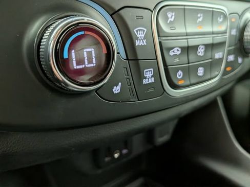 Used 2023 Chevrolet Traverse LT w/ LPO, Floor Liner Package AWD/4WD image 8