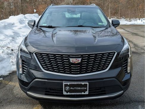 Used 2020 Cadillac XT4 Premium Luxury w/ Driver Awareness Package FWD image 2