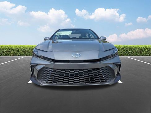 New 2026 Toyota Camry SE FWD image 9