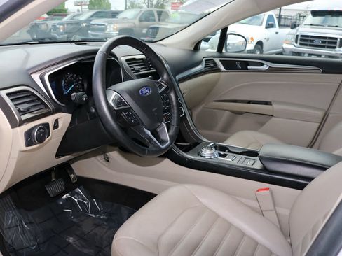 Used 2019 Ford Fusion SEL FWD image 8