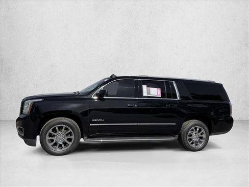Used 2018 GMC Yukon XL Denali w/ Open Road Package AWD/4WD image 4