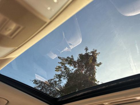 Used 2012 Mercedes-Benz CLS 550 4MATIC image 33