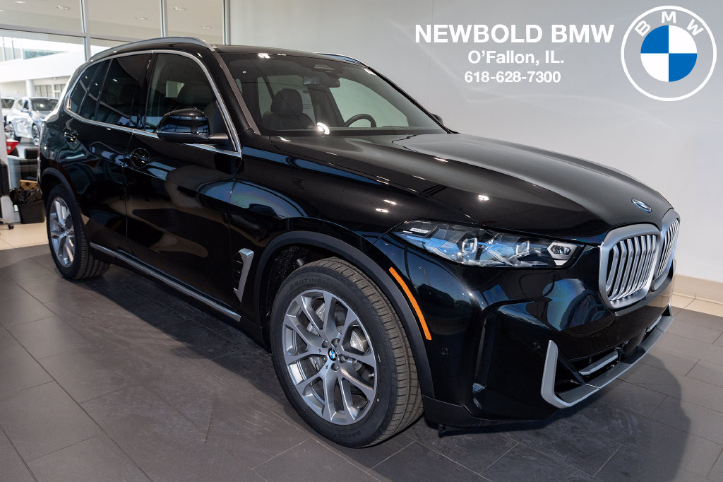 Used 2026 BMW X5 xDrive50e AWD/4WD image 1