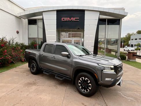 Used 2023 Nissan Frontier PRO-4X w/ Tow Package image 8