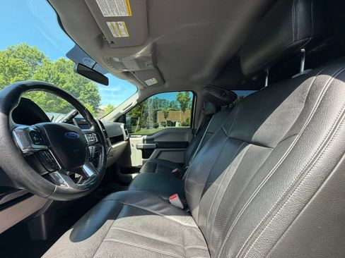 Used 2017 Ford F150 XLT w/ Equipment Group 302A Luxury AWD/4WD image 11