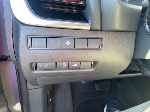 Used 2023 Nissan Rogue SL w/ SL Premium Package AWD/4WD image 18