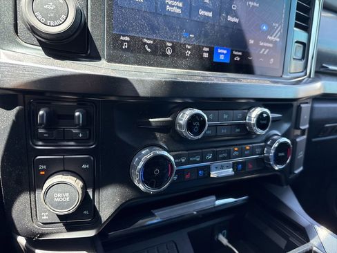 Used 2023 Ford F250 Lariat w/ Lariat Ultimate Package AWD/4WD image 30