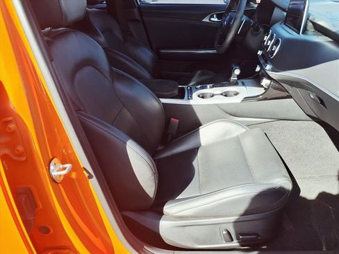 Used 2019 Kia Stinger GTS image 8