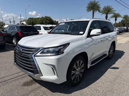 Used 2020 Lexus LX 570 4WD w/ Luxury Package image 3