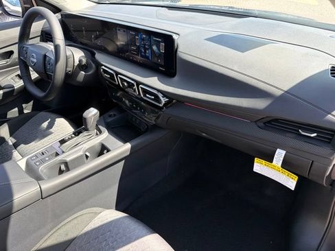 New 2026 Nissan Sentra SV w/ SV Convenience Package FWD image 10
