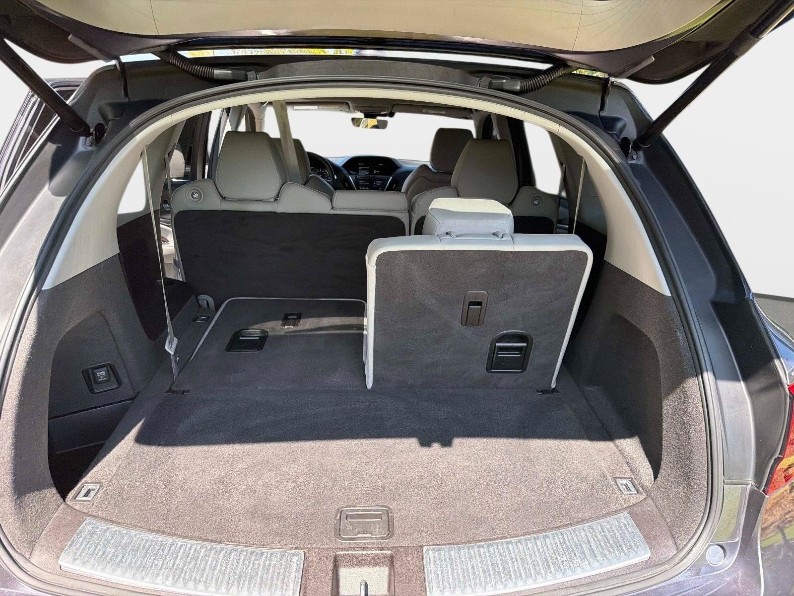 Used 2018 Acura MDX FWD image 12